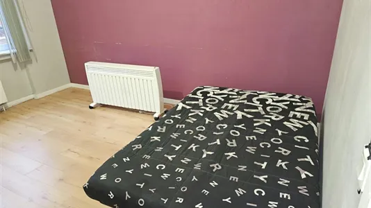 Apartments in Sint-Pieters-Leeuw - photo 6