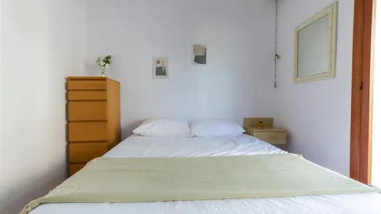 Rooms in Barcelona Eixample - photo 2