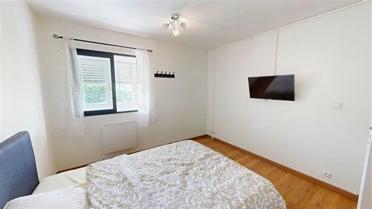 Rooms in Saint-Julien-en-Genevois - photo 3