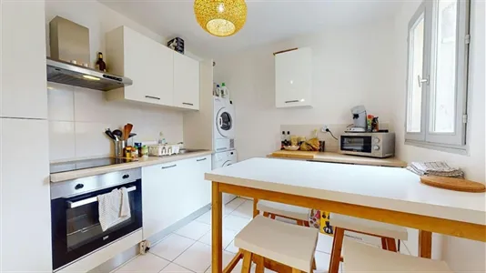 Rooms in Nîmes - photo 7