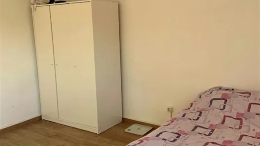 Rooms in Barcelona Eixample - photo 3