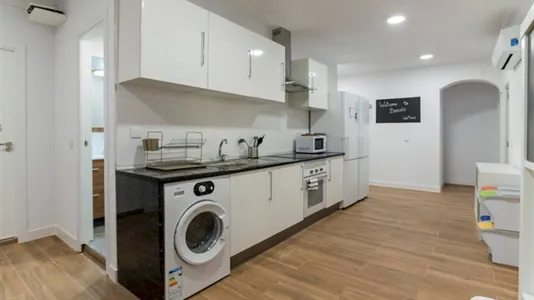 Rooms in Madrid Centro - photo 5