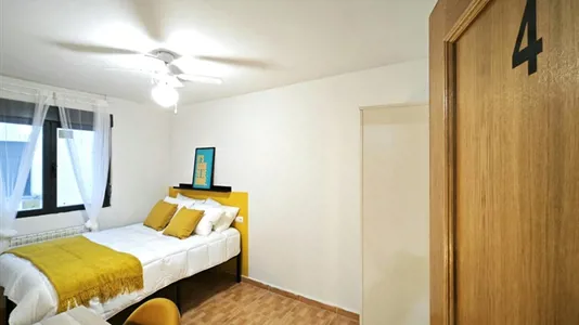 Rooms in León - photo 1