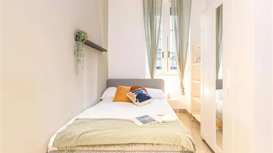Rooms in Milano Zona 8 - Fiera, Gallaratese, Quarto Oggiaro - photo 1