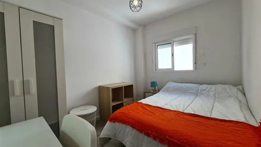 Rooms in Valencia Algirós - photo 10