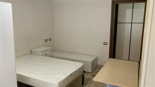 Rooms in Roma Municipio II – Parioli/Nomentano - photo 7