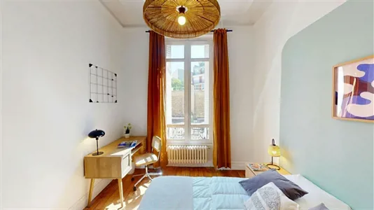 Rooms in Paris 17ème arrondissement - photo 1