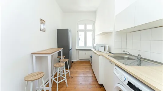 Rooms in Berlin Friedrichshain-Kreuzberg - photo 10