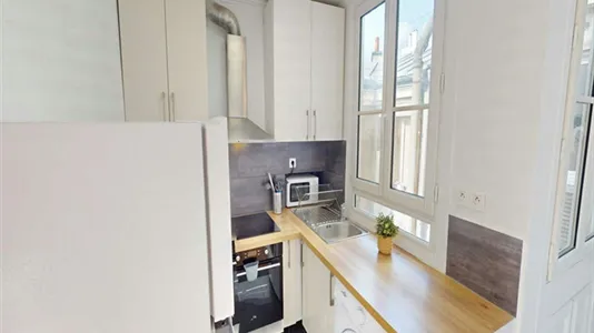 Rooms in Paris 18ème arrondissement - Montmartre - photo 4