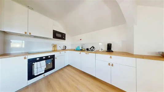 Rooms in Saint-Julien-en-Genevois - photo 4