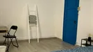 Room for rent, Aveiro, Aveiro (Distrito), &lt;span class=&quot;blurred street&quot; onclick=&quot;ProcessAdRequest(13468716)&quot;&gt;&lt;span class=&quot;hint&quot;&gt;See streetname&lt;/span&gt;[xxxxxxxxxxxxx]&lt;/span&gt;