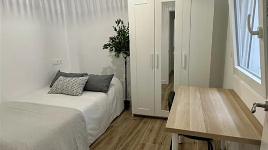 Rooms in Córdoba - photo 4