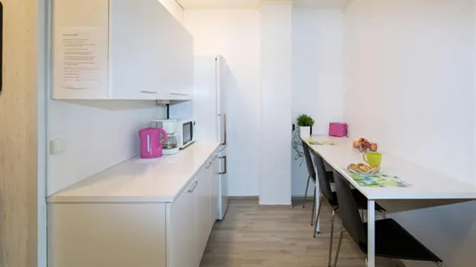 Rooms in Helsinki Keskinen - photo 3