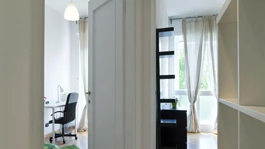 Rooms in Milano Zona 8 - Fiera, Gallaratese, Quarto Oggiaro - photo 10