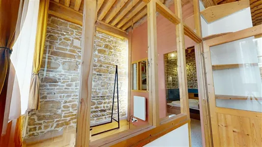 Apartments in Lyon - photo 2