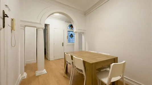 Rooms in Barcelona Ciutat Vella - photo 5