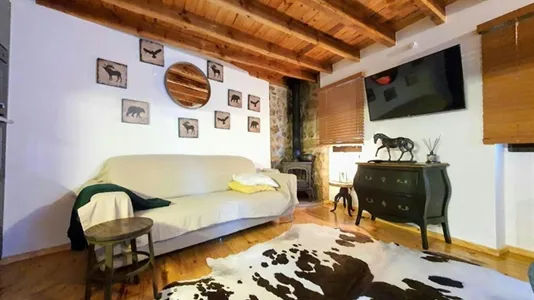 Houses in Covilhã - photo 1