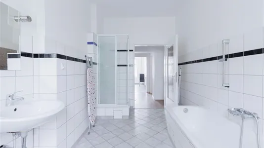 Rooms in Berlin Mitte - photo 10