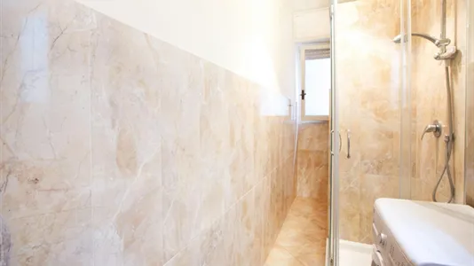 Rooms in Milano Zona 2 - Stazione Centrale, Gorla, Turro, Greco, Crescenzago - photo 5