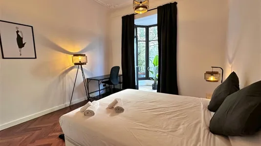 Rooms in Barcelona Eixample - photo 5