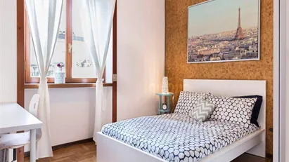 Room for rent in Milano Zona 7 - Baggio, De Angeli, San Siro, Milan
