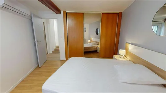 Rooms in Clermont-Ferrand - photo 2