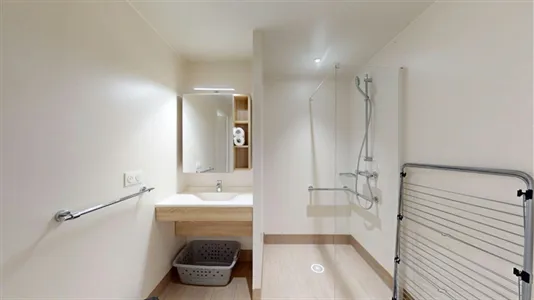 Rooms in Nanterre - photo 9