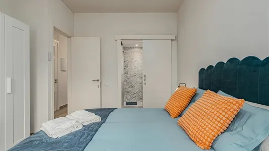 Rooms in Cornellà de Llobregat - photo 8