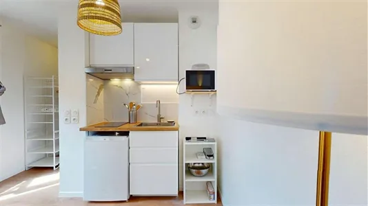 Apartments in Lyon - photo 6