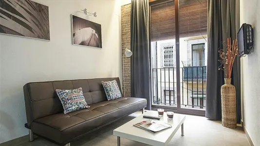 Apartments in Barcelona Ciutat Vella - photo 4