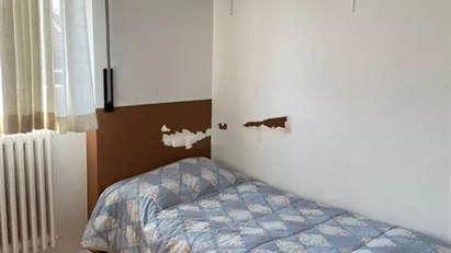 Room for rent in Milano Zona 8 - Fiera, Gallaratese, Quarto Oggiaro, Milan