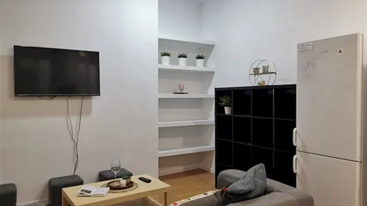 Rooms in Madrid Centro - photo 4