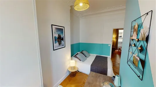 Rooms in Paris 8ème arrondissement - photo 3