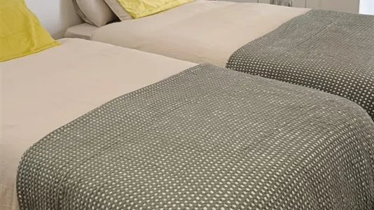 Rooms in Cornellà de Llobregat - photo 2