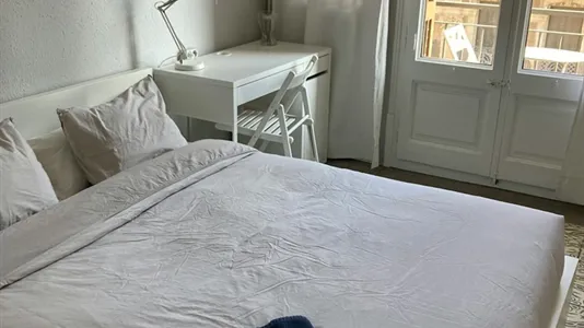 Rooms in Barcelona Eixample - photo 9