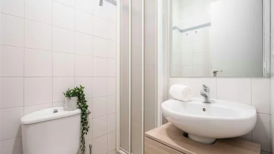 Rooms in Madrid Salamanca - photo 9