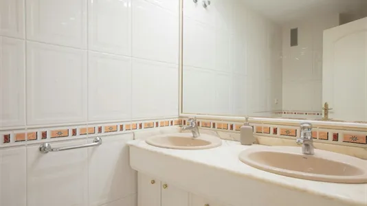 Rooms in Valencia Extramurs - photo 8