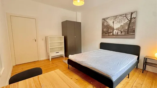 Apartments in Berlin Lichtenberg - photo 2