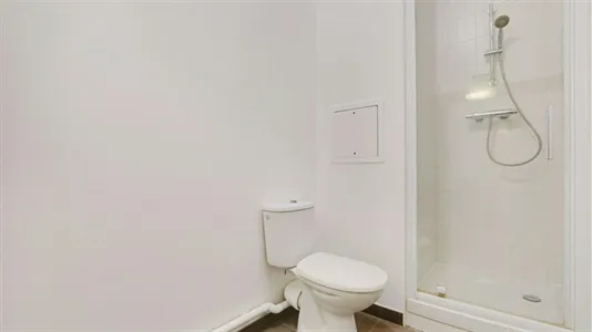 Rooms in Paris 19ème arrondissement - photo 8