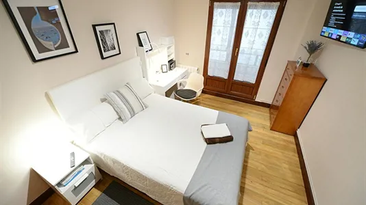 Rooms in Bilbao - photo 2