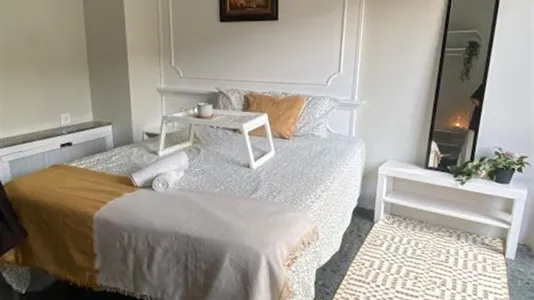 Rooms in Valencia Ciutat Vella - photo 4