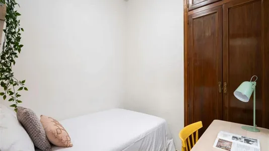 Rooms in Madrid Moncloa-Aravaca - photo 1
