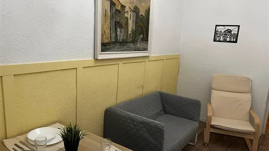 Rooms in Madrid Centro - photo 10