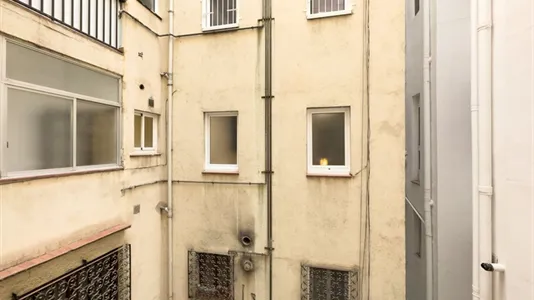 Rooms in Barcelona Eixample - photo 4