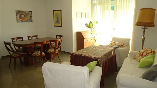 Rooms in Córdoba - photo 8