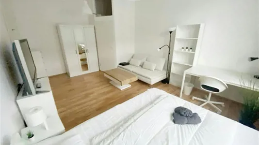 Rooms in Wien Ottakring - photo 3