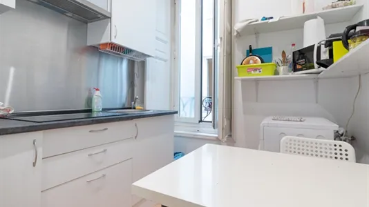 Rooms in Madrid Centro - photo 8