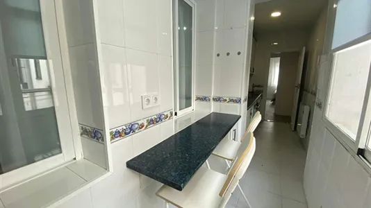 Rooms in Adaro - photo 9