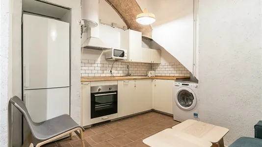 Apartments in Barcelona Ciutat Vella - photo 5
