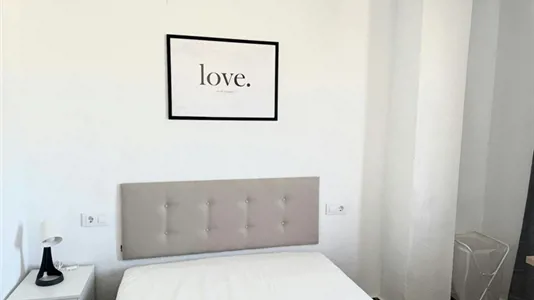 Rooms in Valencia L'Eixample - photo 2